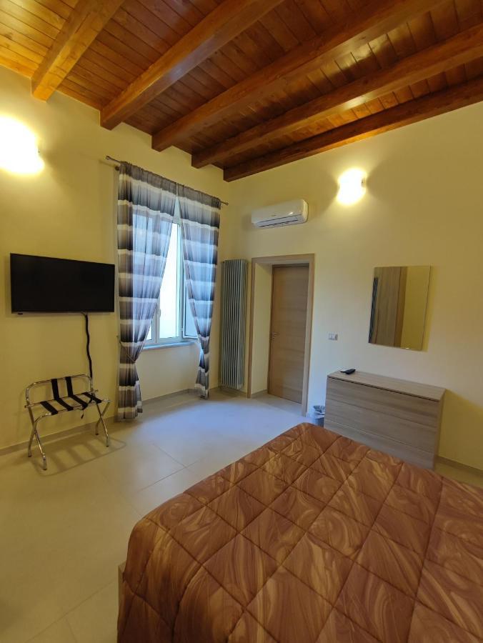 In Centro Rooms And Apartments Isola di Liri Buitenkant foto